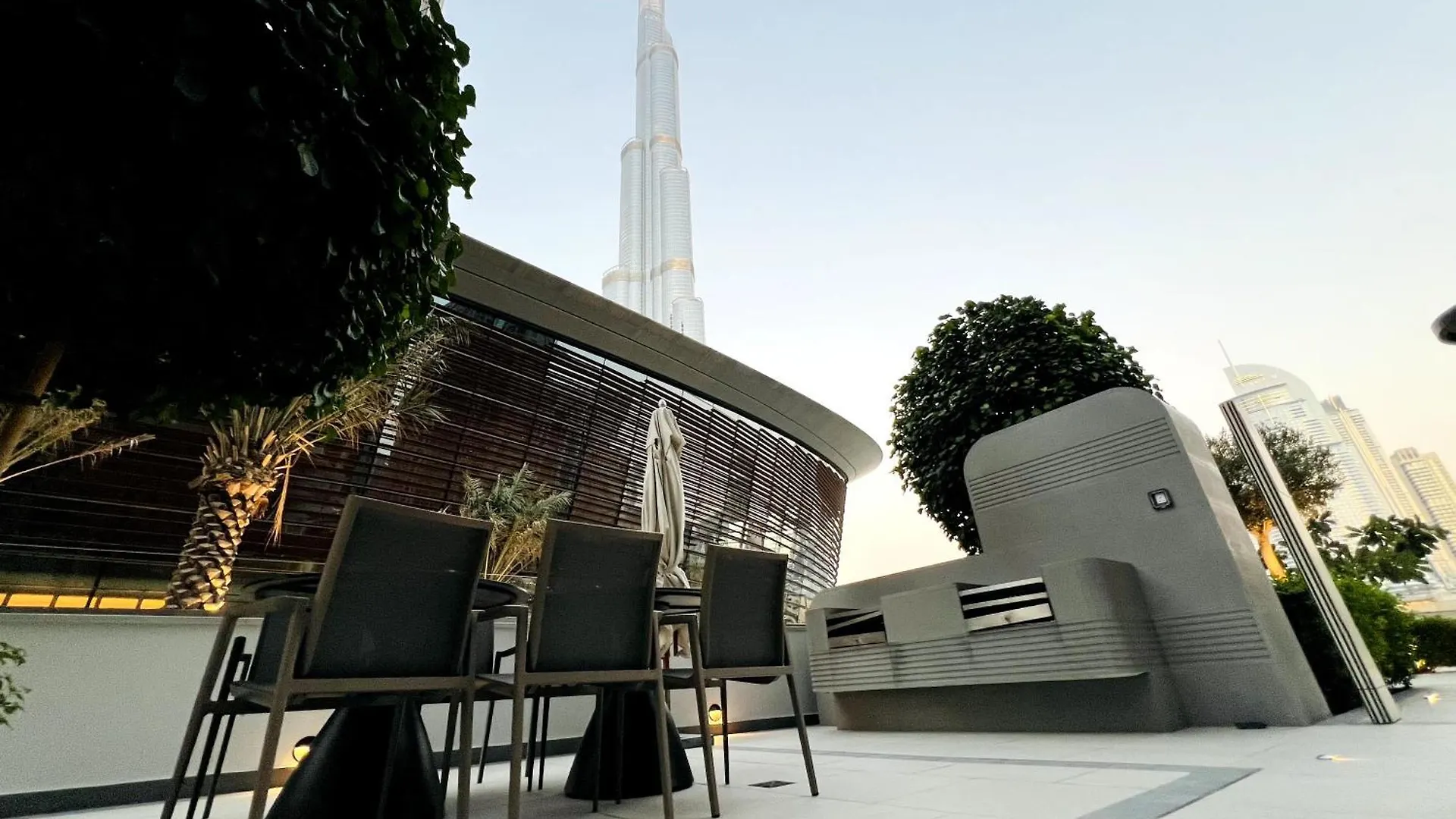 Prime 2Br Apartment Burj Khalifa & Fountain Views Dubai