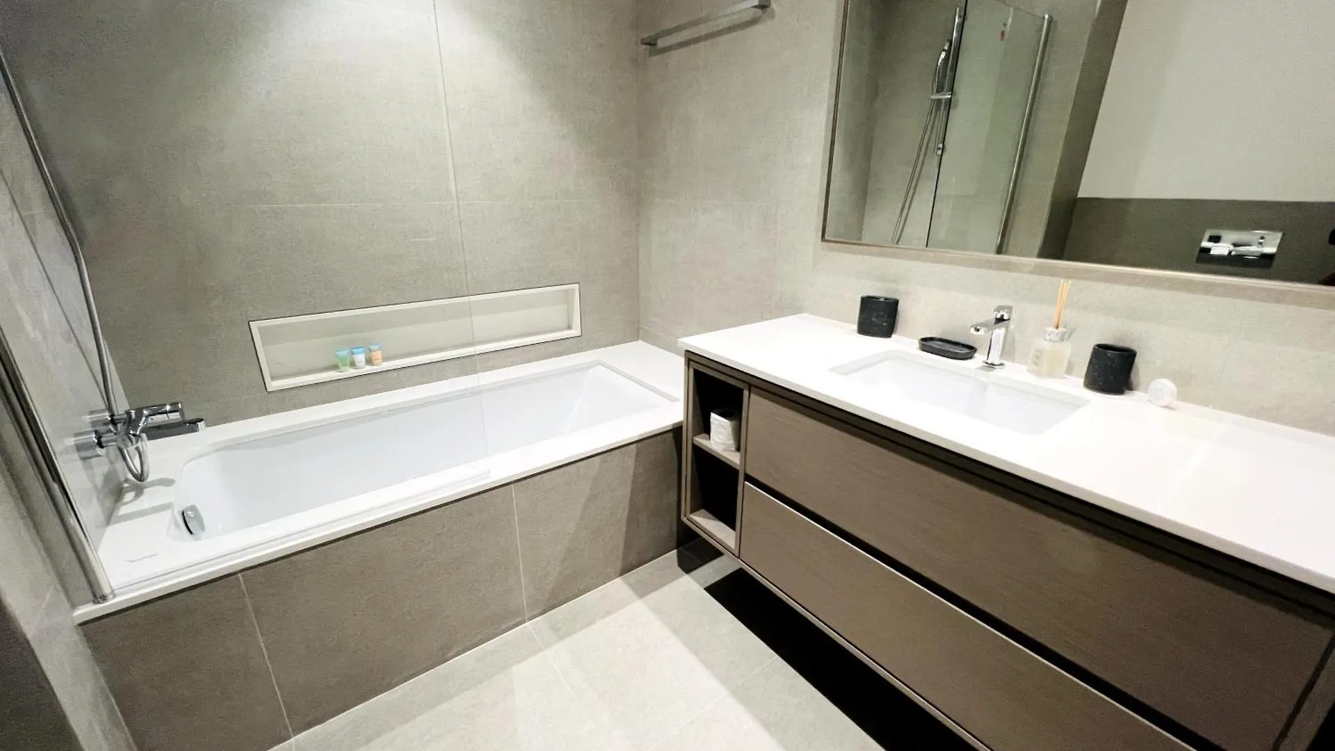Prime 2Br Apartment Burj Khalifa & Fountain Views Dubai 0*,