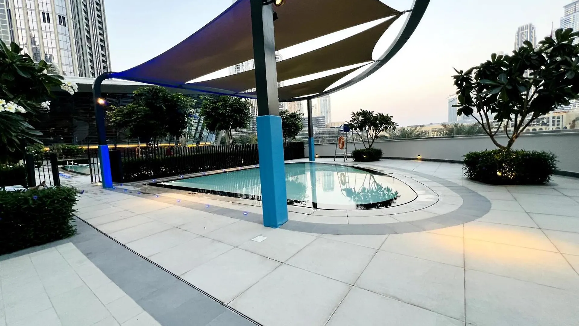 Prime 2Br Apartment Burj Khalifa & Fountain Views Dubai